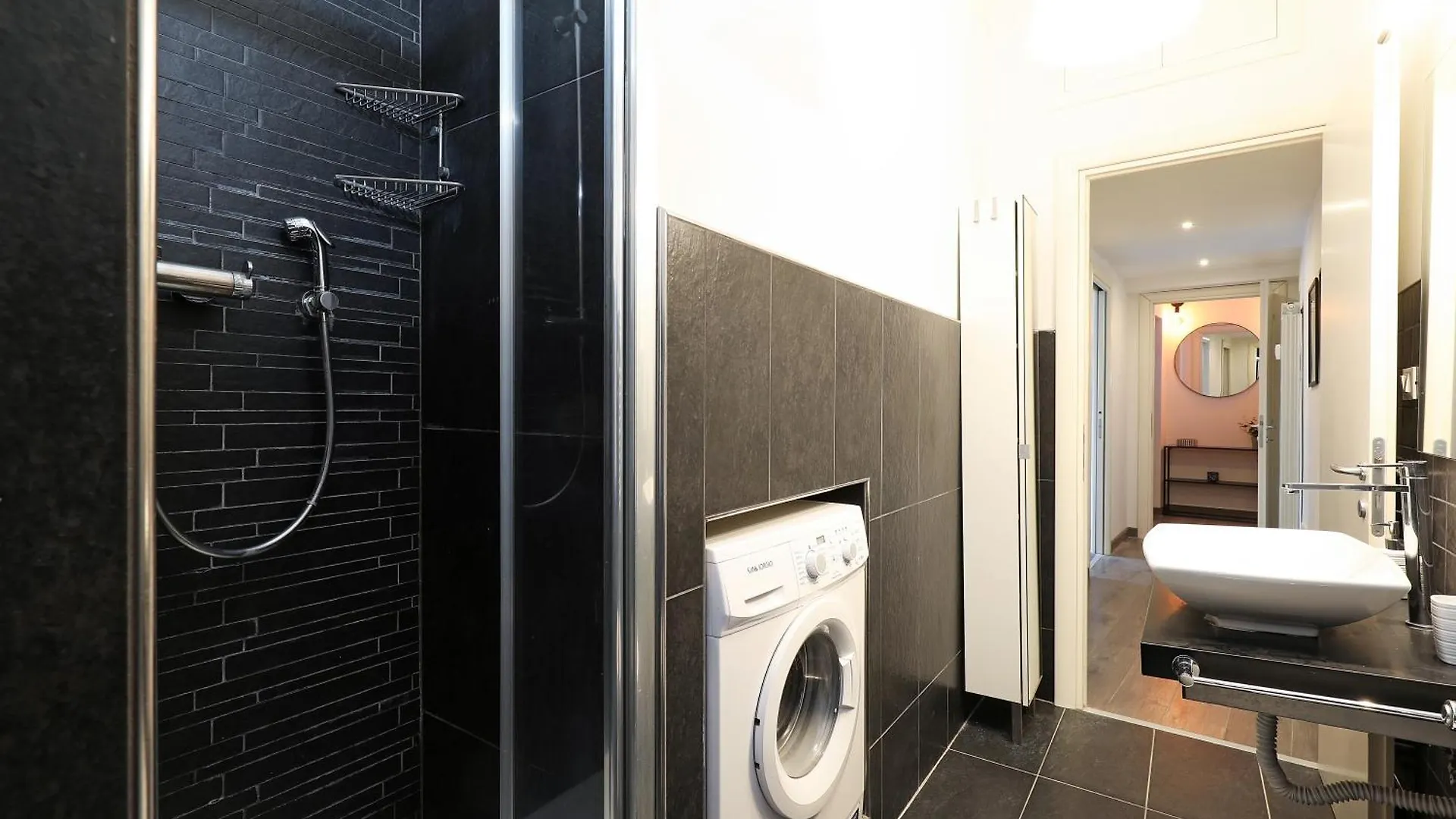 San Lorenzo Bridge House Rome Apartment