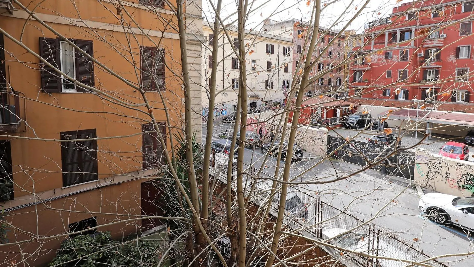 San Lorenzo Bridge House Roma